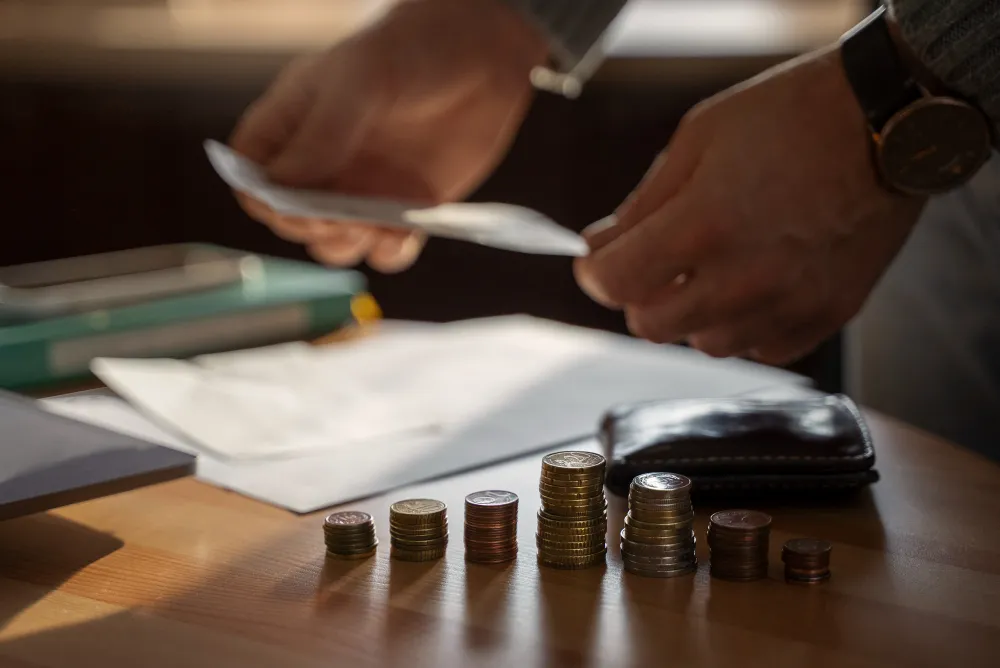 Entenda como o créditos tributários funciona na não cumulatividade plena e evite riscos de fluxo de caixa na sua clínica.