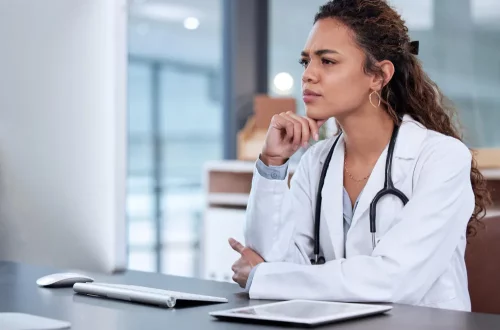 Abra seu CNPJ médico sem erros: siga checklist completo, evite falhas comuns e conte com a Back4You para segurança fiscal e otimização tributária.